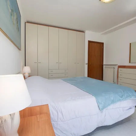 Apartament 255b - Casa Fico, Centro 300metri Dal Mare *